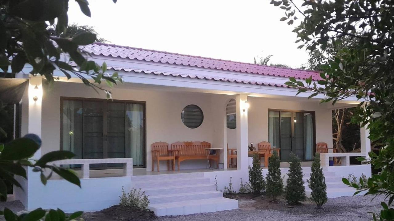 Hotel Min House à Lamphun Extérieur photo